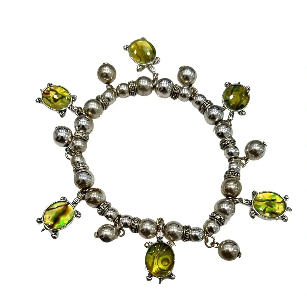 VINTAGE SILVER TONE BEADS & GREEN TURTLE CHARM STRETCH BRACELET